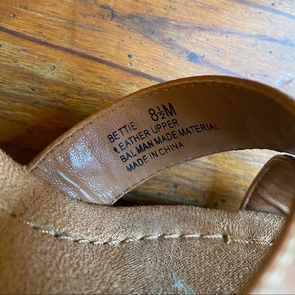 ☀️ ‘Bettie’ Platform Wedges by On Your Feet, 8.5 - Picture 6 of 8